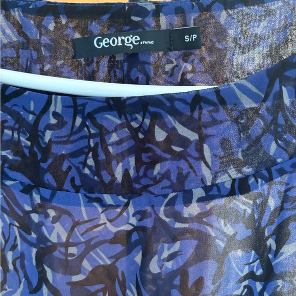 George Pattern Blouse - Size Small - Picture 3 of 6